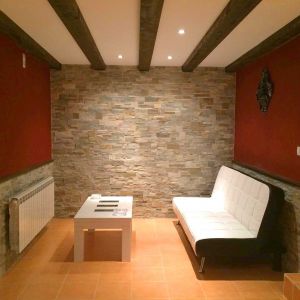 detalle-sofa-y-mesa