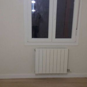 Detalle radiador y ventana
